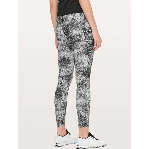 LULULEMON ATHLETICA Fast Free 7/8 Tight II 'Non Reflective Nulux 25' Size 4 - Picture 2 of 7